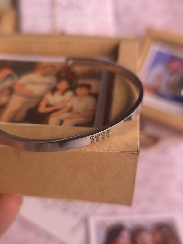 Pulsera Personalizada 4mm con Bordes de Corazón - Imagen 4