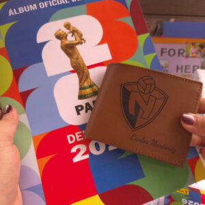 ⚽💙 Combo Día del Padre: Álbum Mundial 2026 + Billetera Personalizada