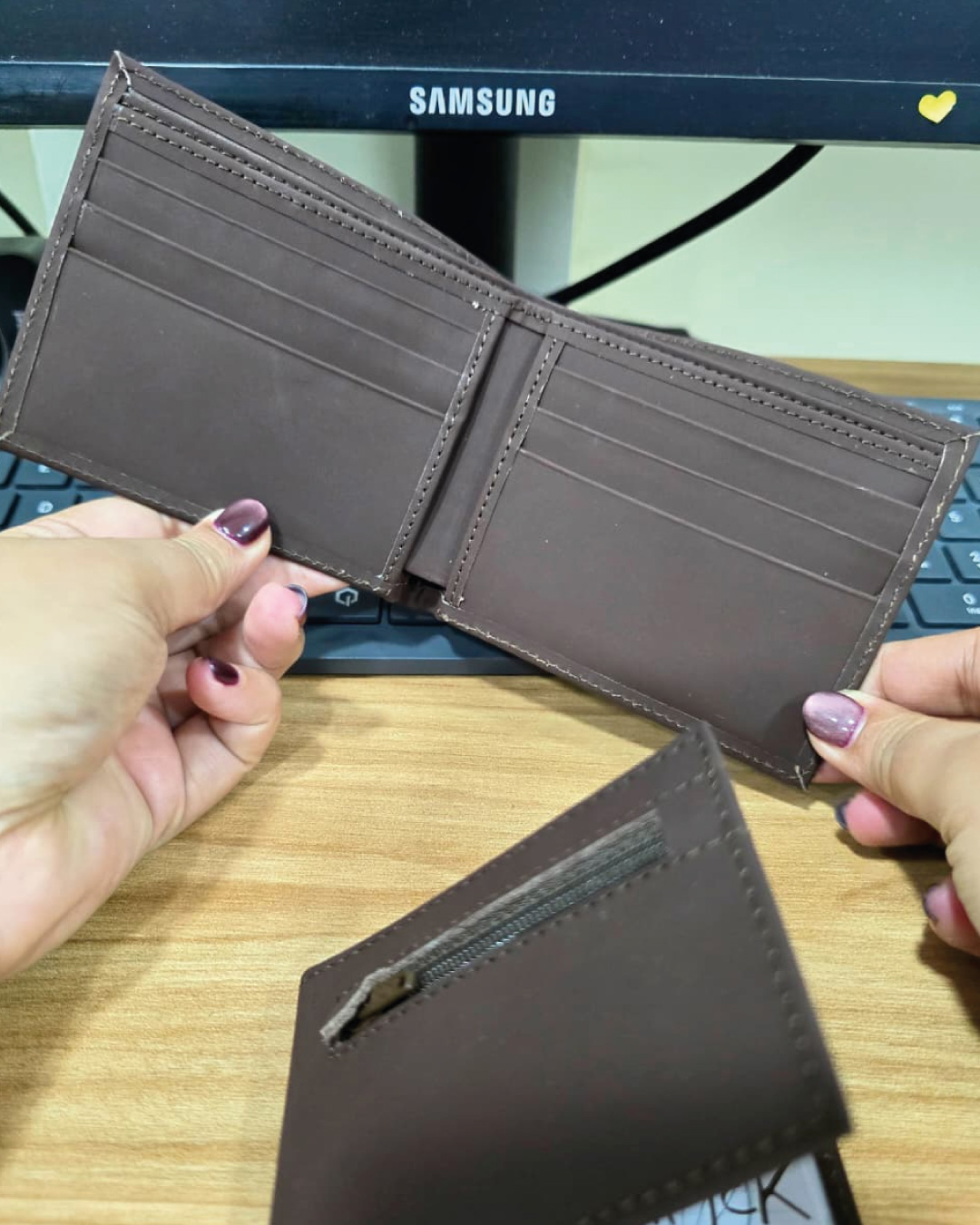 Billetera Cuero Café de Cuero Llana / Doble Tarjetero + Monedero Tarjetero(No Grabado) - Imagen 4