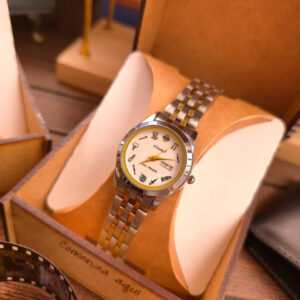 Reloj de Dama Acero con Fechero Dorado/Plateado RM056